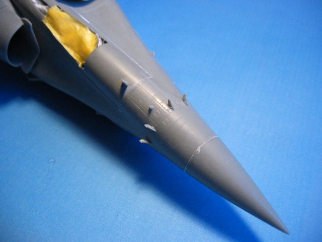 [Revell] 1/48 - Dassault Rafale M   - Page 5 Img_0265