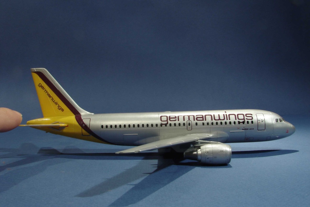Airbus A319 - Germanwins - Revell 1/144 - Page 3 Dsc06915