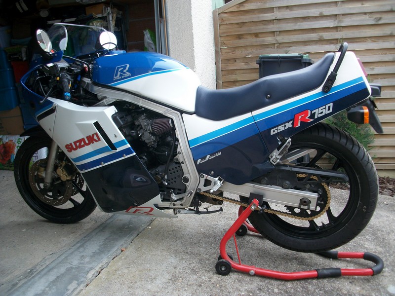 restauration gsxr 750 - Page 3 Imgp6719