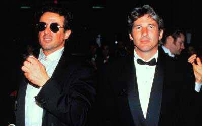 STALLONE et les stars. - Page 7 Beingf12