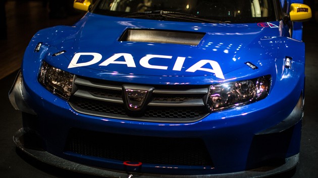 Logan en competition Dacia STCC Edition Dacia110