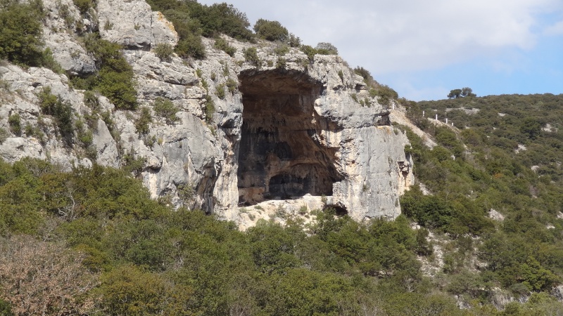 un petit peu venté mais cela valait le coup d'oeil! belle falaise... Lioux_18