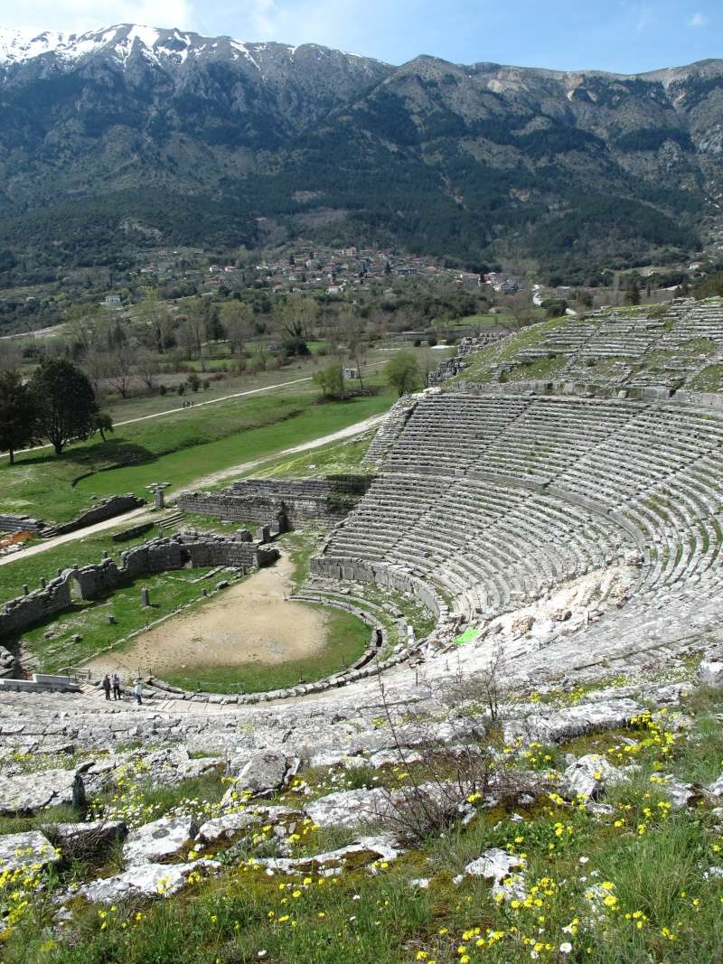 Balades (familiales) en Grèce Continentale (10 au 19 avril) Vue_mo10