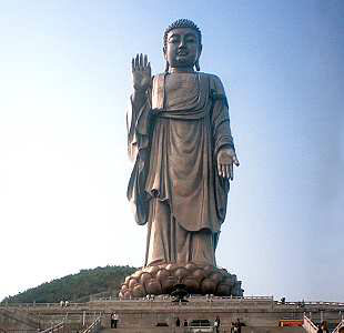 Les statues de Bouddha découvertes dans Google Earth - Page 2 Pict0011