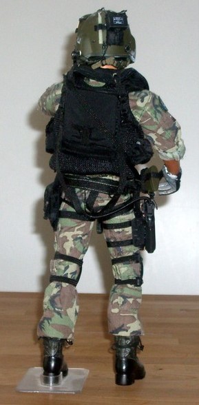 16O SOAR Crewmember/Irak/par Hot Toys. 70972310