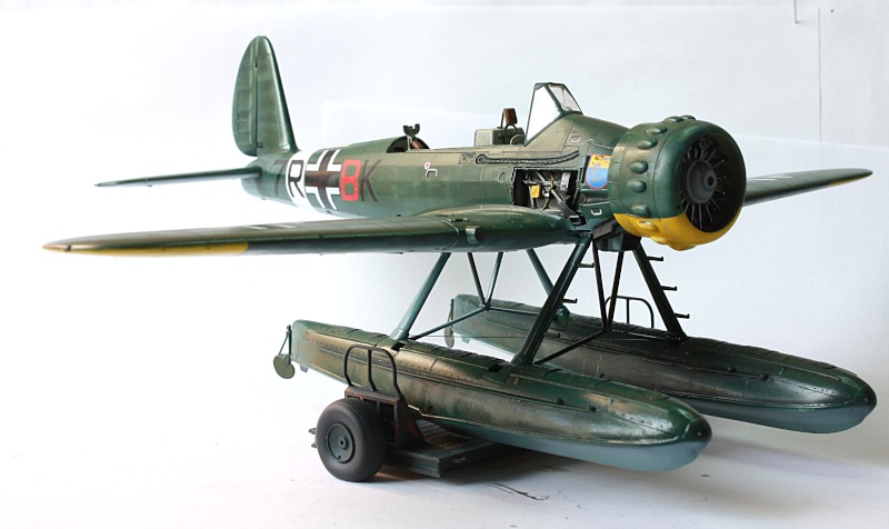 [Concours Avions Allemands WWII] - Arado Ar 196 A => 12/04 terminé ! - Page 5 Img_4910