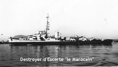 Insignes, Médailles, Attributs Affiches de Marine - Page 2 Maroca11