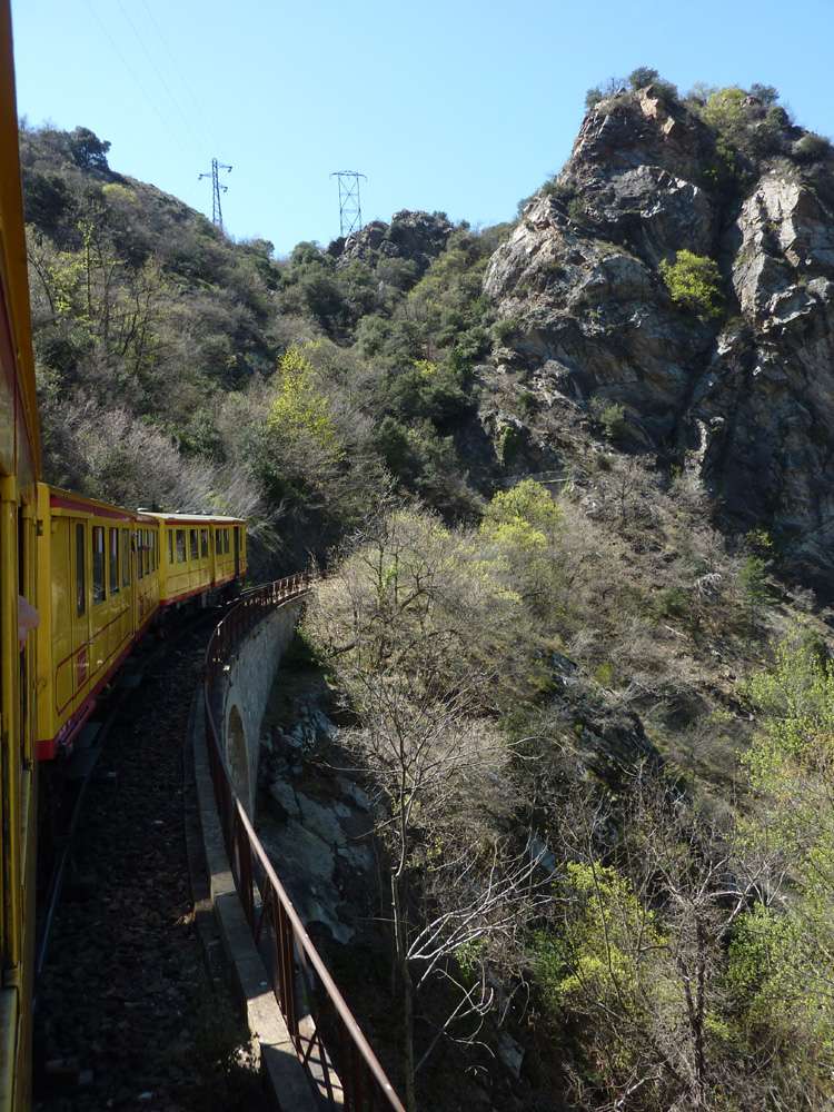Canari : le petit train jaune de la Cerdagne R_p12334