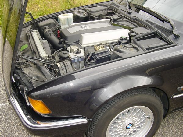 prsentation de ma e32 730i v8 de 1993 Chrise18