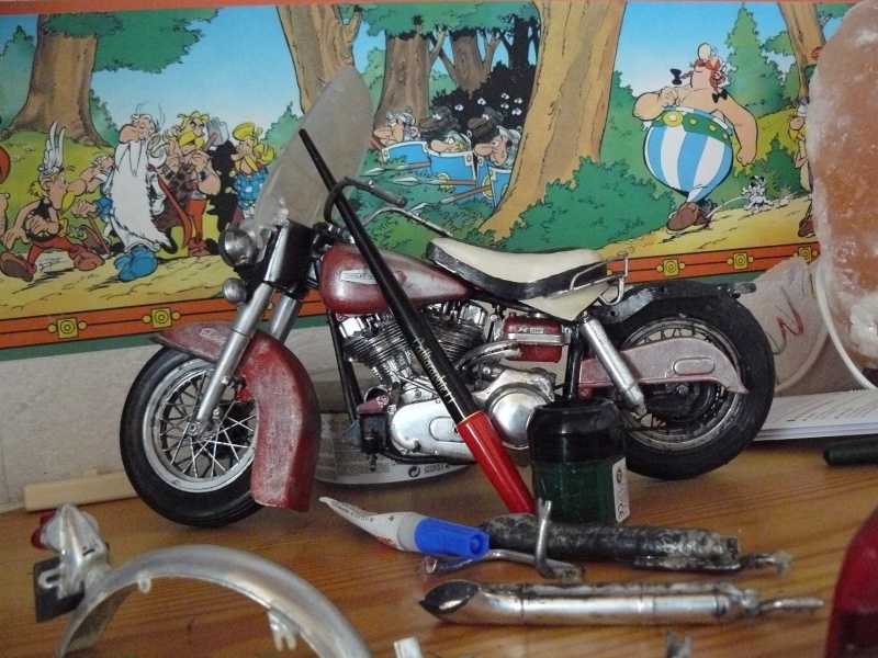 Restauration d'une Kawasaki et d'une Harley Davidson. P1000315