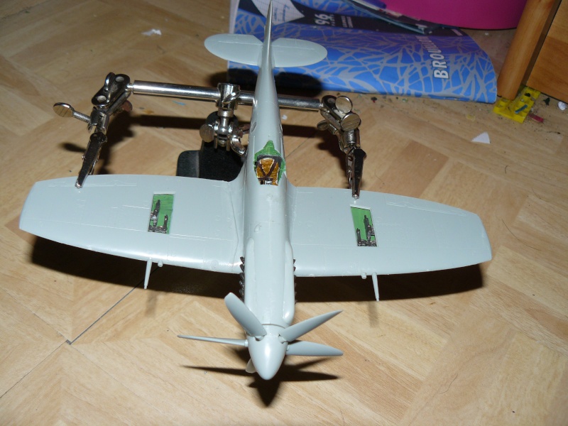 Spitfire Mk.XIVe [Academy] 1/48 P1000720