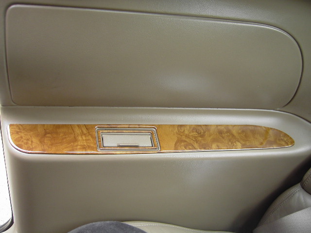 Post pics of your wood dash kit here. - Page 3 Pict0212