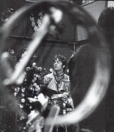 Beatle's Photorama - Page 2 Johndr10