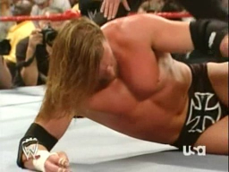 (Tournoi WWE Champion) Triple H VS John Cena Hhh7_310