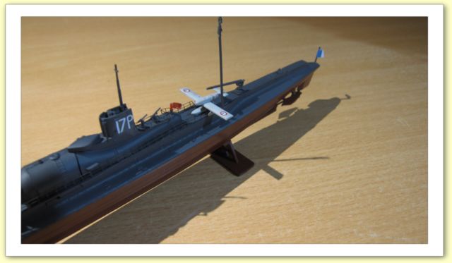 Croiseur sous-marin SURCOUF + photo-découpes  Réf 1074 Bv000015