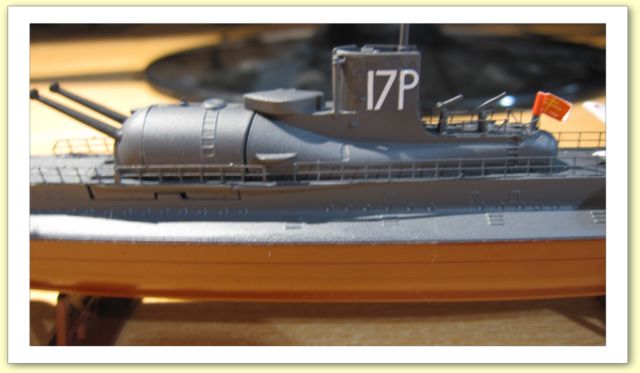Croiseur sous-marin SURCOUF + photo-découpes  Réf 1074 Bv000020