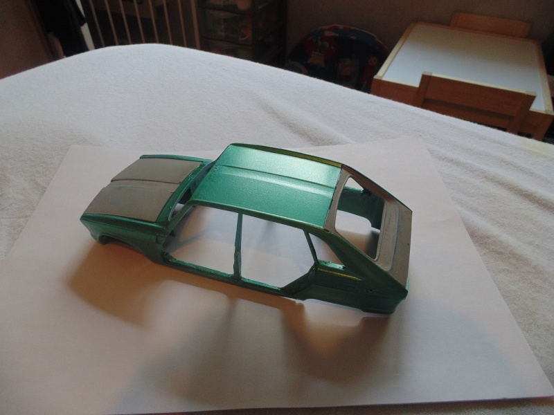 RENAULT R 16 ou l'archeologie du maquettisme ... Restauration ... Réf L730 - Page 2 Dsc02115