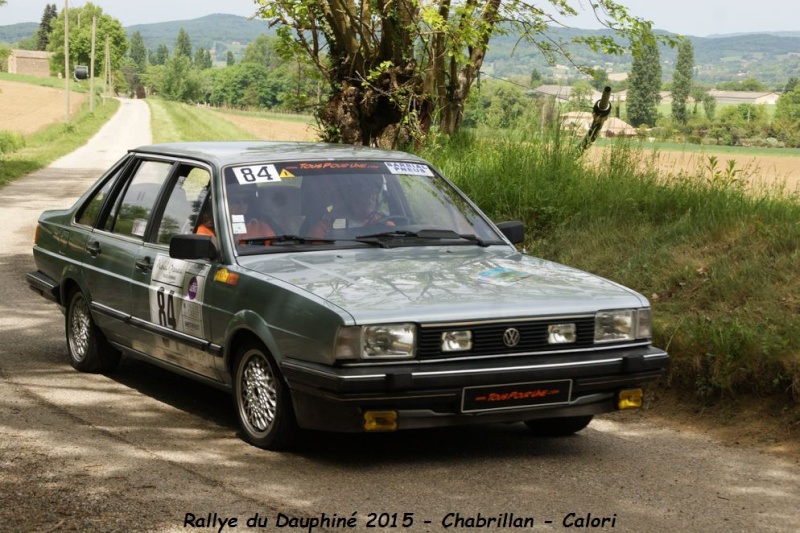 5ème Rallye Historique du Dauphiné 2/3 Mai 2015 - Page 4 Dsc05264