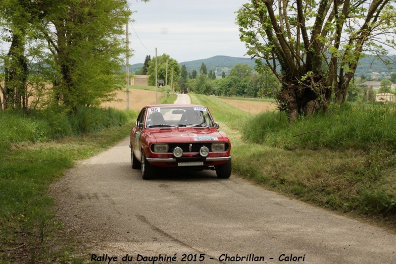 5ème Rallye Historique du Dauphiné 2/3 Mai 2015 - Page 4 Dsc05275