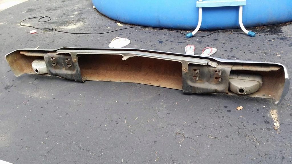 Front bumper question 19718410