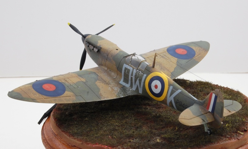 Supermarine Spitfire Mk1 - First of the many - Airfix 1612