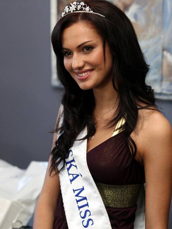 Sofia Nikitchuk (RUSSIA 2015) - Page 2 Miss_e10