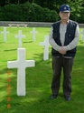 (N°50)Photos de Deux anciens de la 4ème génération du feu au cimetière Américain de Epinal dans le département des Vosges,le 19 juillet 2014.(Photos de Pierre AMESTOY et de Raphaël ALVAREZ) Photos37