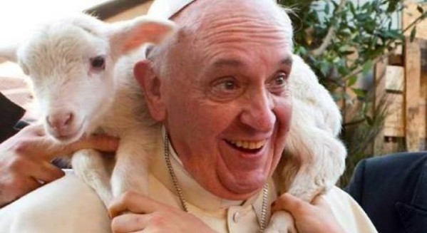 Pâques et discours du pape concernant les agneaux Pape10