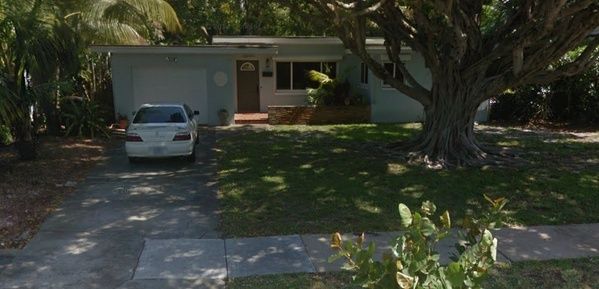 CA is said to be living at 141 Cortez Road in West Palm Beach Ce0md810