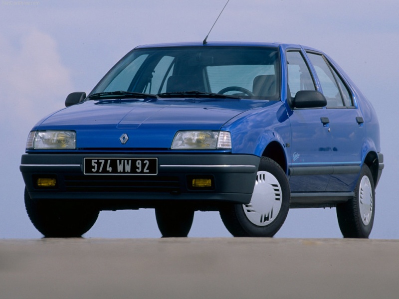Ce que les Renault 9 et Renault 11 ont apporté à l'automobile ? Renaul11