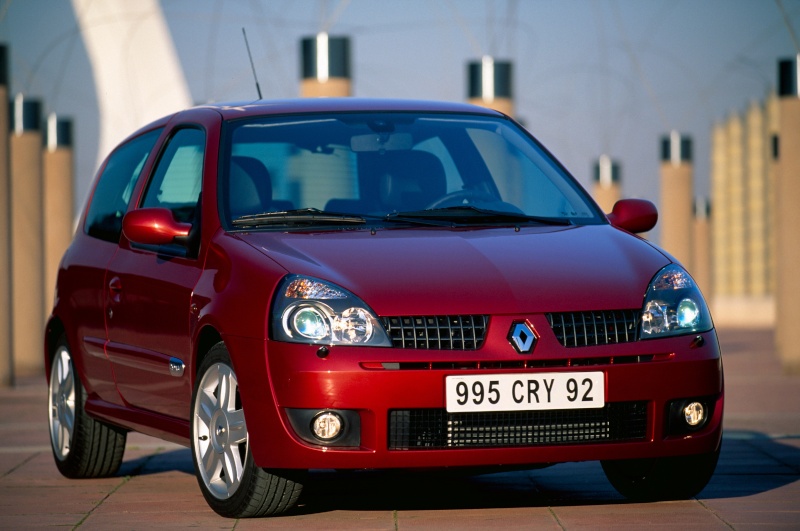 Ce que les Renault 9 et Renault 11 ont apporté à l'automobile ? Renaul17