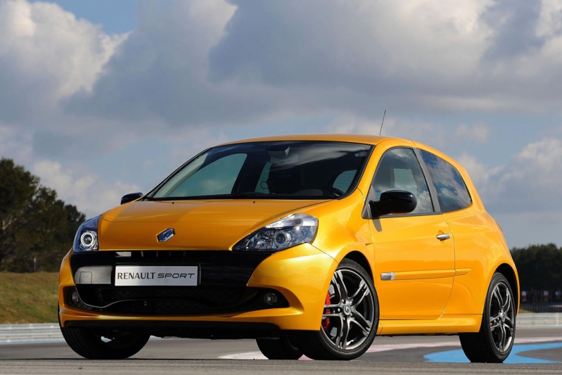 Ce que les Renault 9 et Renault 11 ont apporté à l'automobile ? Renaul18