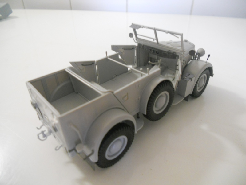 KFZ15 HORCH ITALERI 6215+PE MONTAGE EN COURS Dscn8322