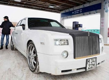 Tự sản xuất Rolls-Royce Phantom Phanto10