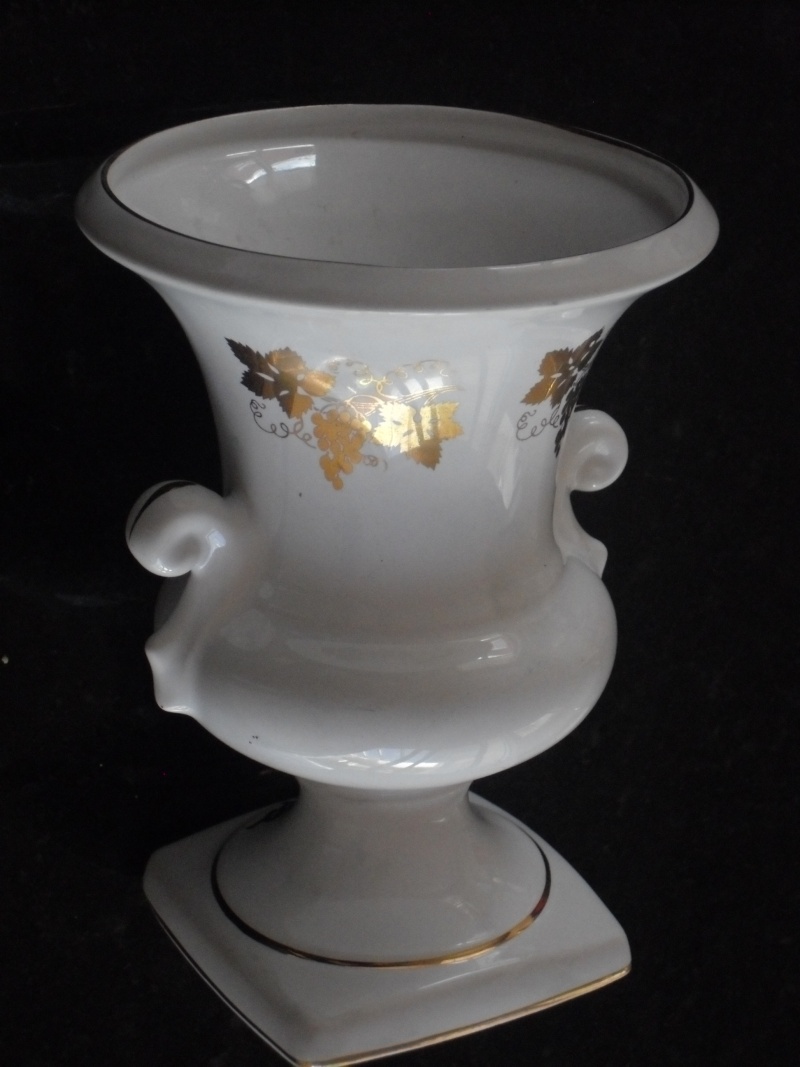  WhiteTitian vase Titian10