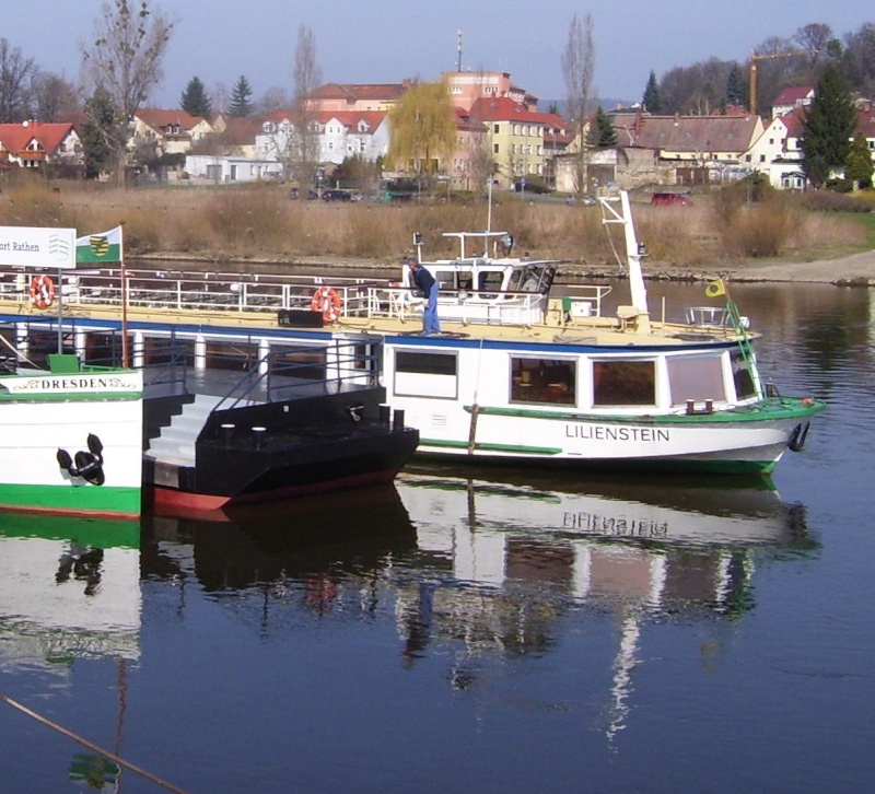 Binnen-Motorschiff Typ III - der " Ausflugsdampfer "  Lilie10