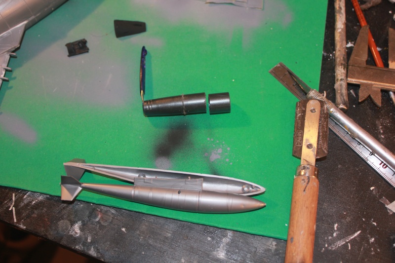 1/48 F 100 SUPER SABRE Monogram FINI - Page 2 Img_8910