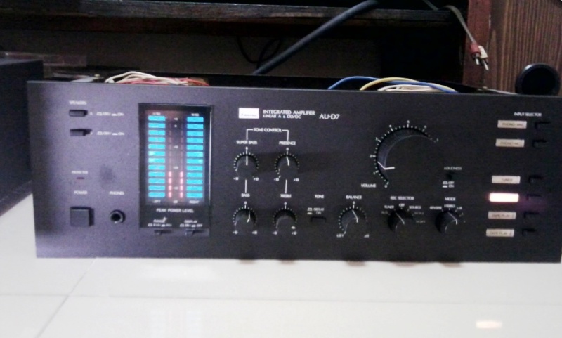 Sansui AU-D7 Integrated Amplifier (Closed) Front10