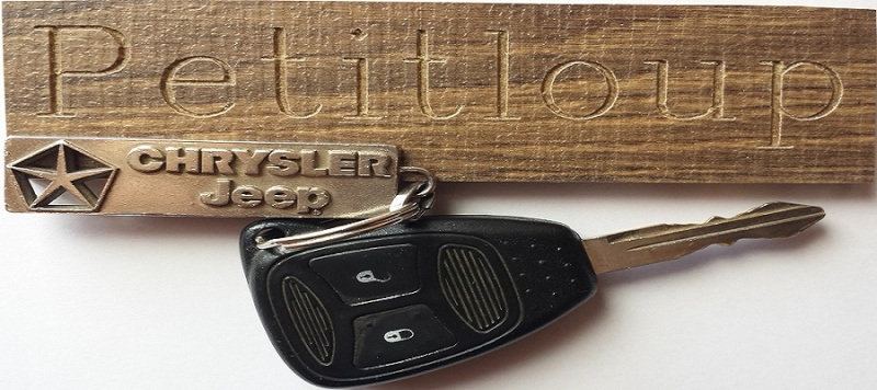 Porte-clés en bois Plymouth - Dodge - Chrysler - Voyager Petit_12