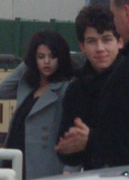 selena & nick jonas chicago Nelena10