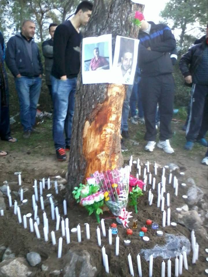 Recueillement  à la mémoire de Samir Meziane et Allaoua Belkasmi au niveau du lieu de l' accident fatal_le jeudi 19 mars 2015 . 149