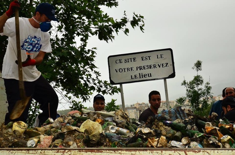 volontariat de nettoyage de la route du Cap à Aokas le 15 mai 2015 - Page 2 559