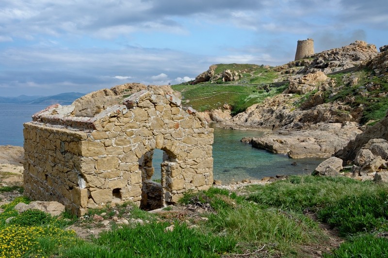 La ruine cachée de la Pietra + ajout Presqu10