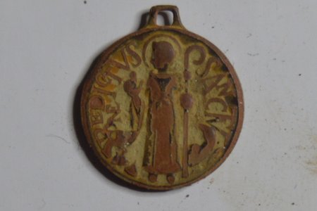 Médaille ou porte-clé St-Benoît Csc_0011