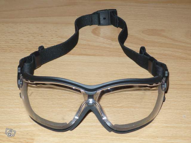 masque et lunette swiss arms 04895611