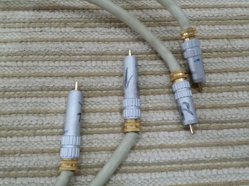 MIT MI-330 PLUS RCA Cable - 1 meter (used) 330_210
