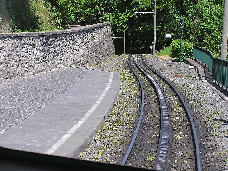 Mit der Zahnradbahn auf den Drachenfels 2410