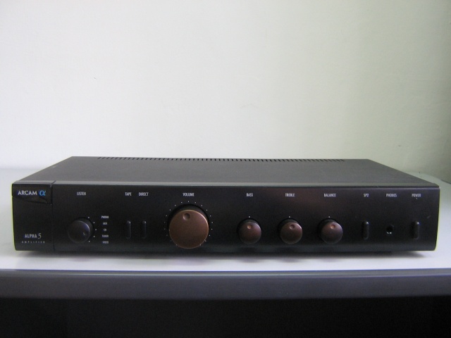 ARCAM Alpha 5 Integrated Amplifier (USED) Img_2929
