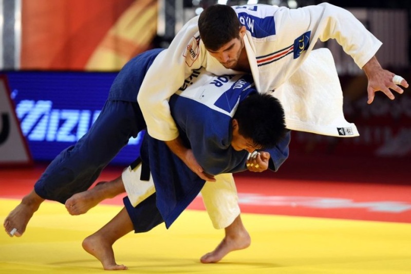 Des judokas ont utilisé 20 kilomètres de papier toilette ! H68d2a10