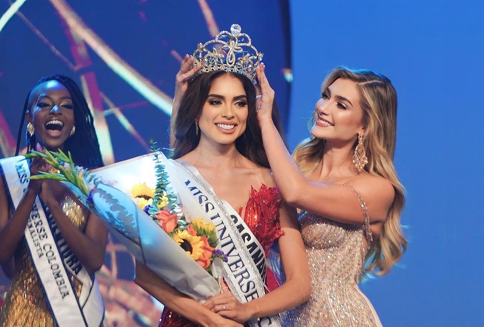 ♔ ROAD TO MISS UNIVERSE 2023 ♔ - Page 3 Miss_u20